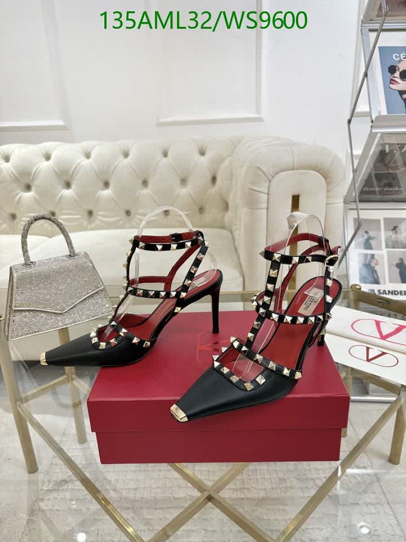 Valentino-Women Shoes Code: WS9600 $: 135USD