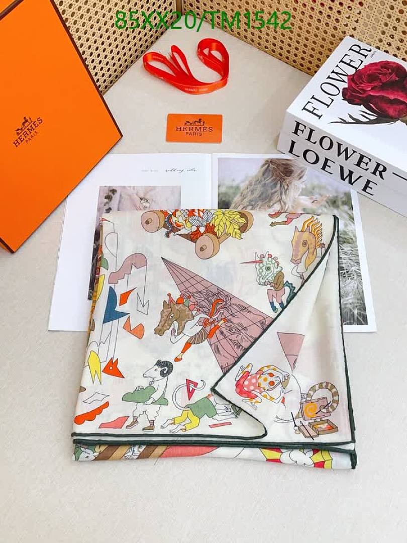 Hermes-Scarf Code: TM1542 $: 85USD
