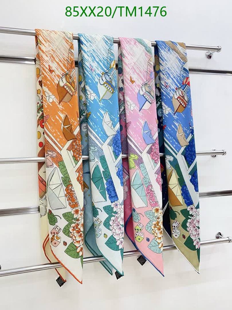 Hermes-Scarf Code: TM1476 $: 85USD