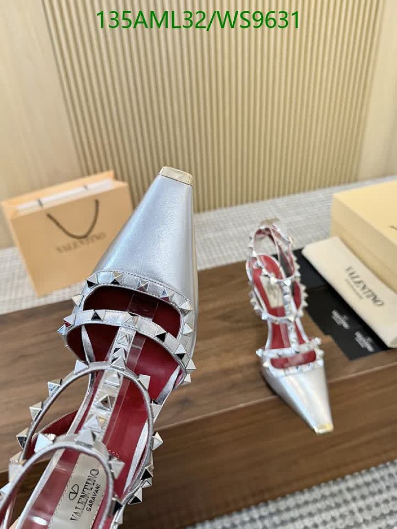 Valentino-Women Shoes Code: WS9631 $: 135USD