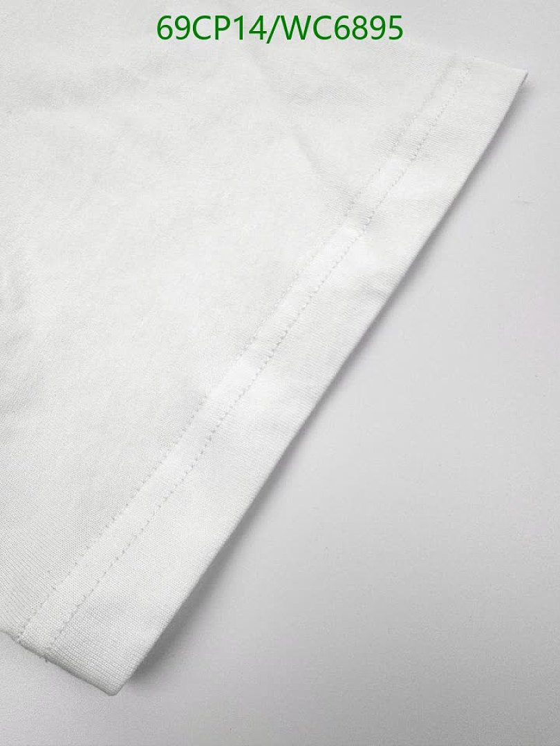 Lacoste-Clothing Code: WC6895 $: 69USD