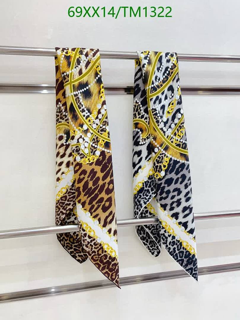 Celine-Scarf Code: TM1322 $: 69USD