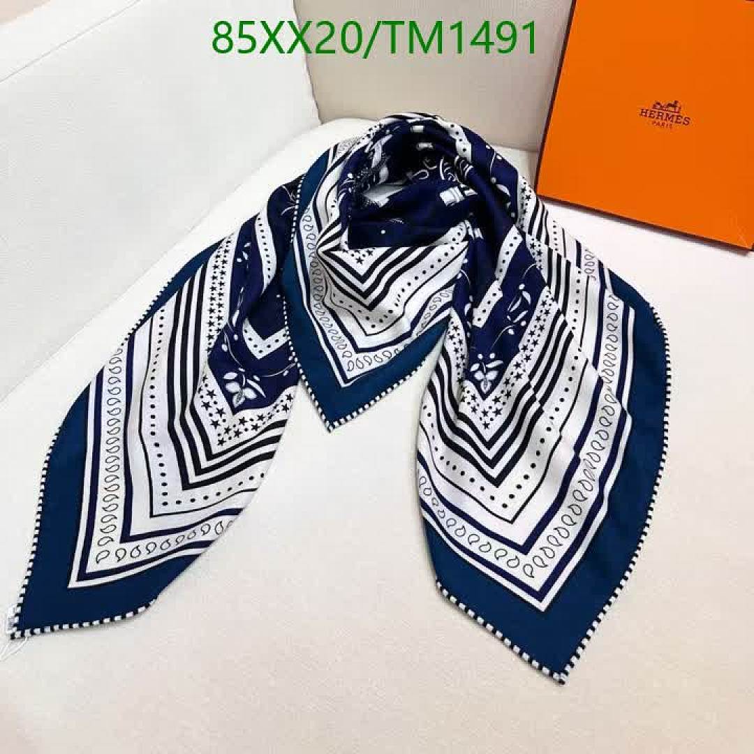 Hermes-Scarf Code: TM1491 $: 85USD