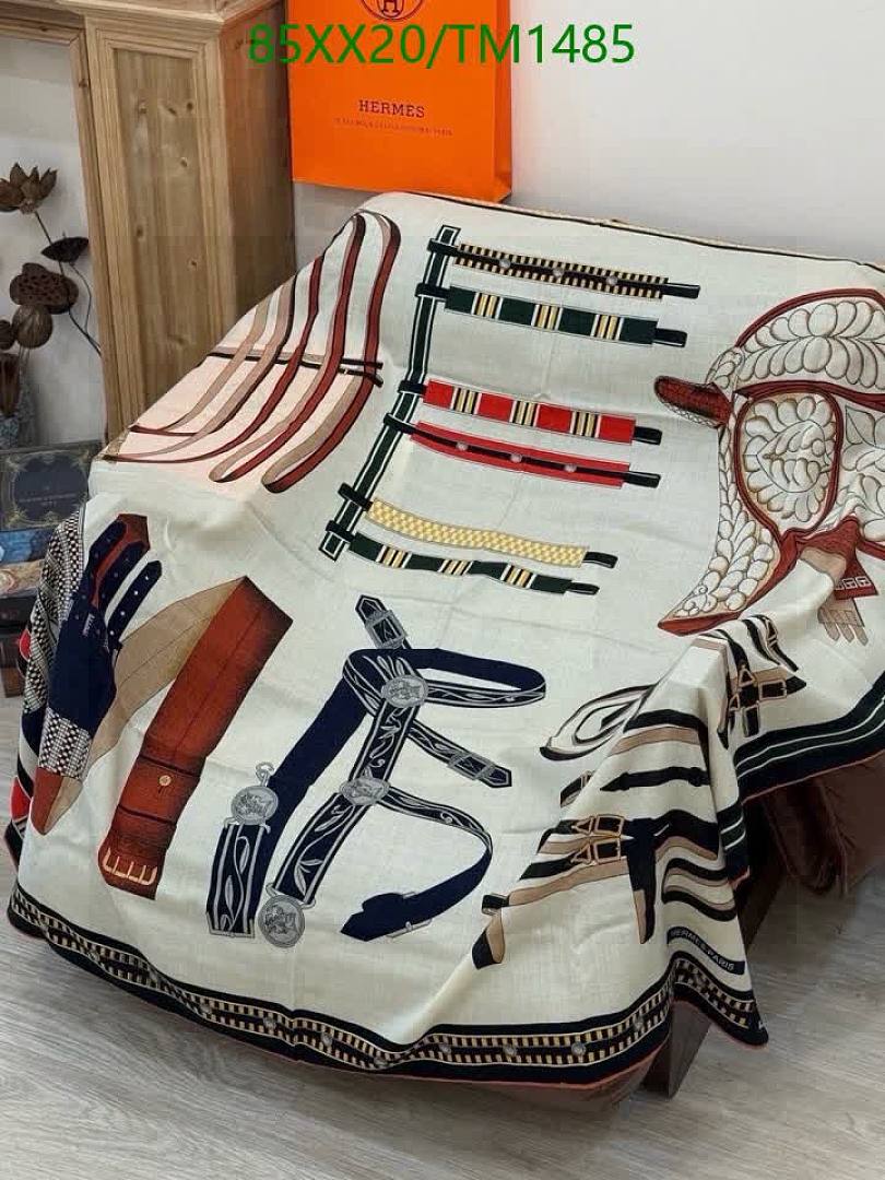 Hermes-Scarf Code: TM1485 $: 85USD