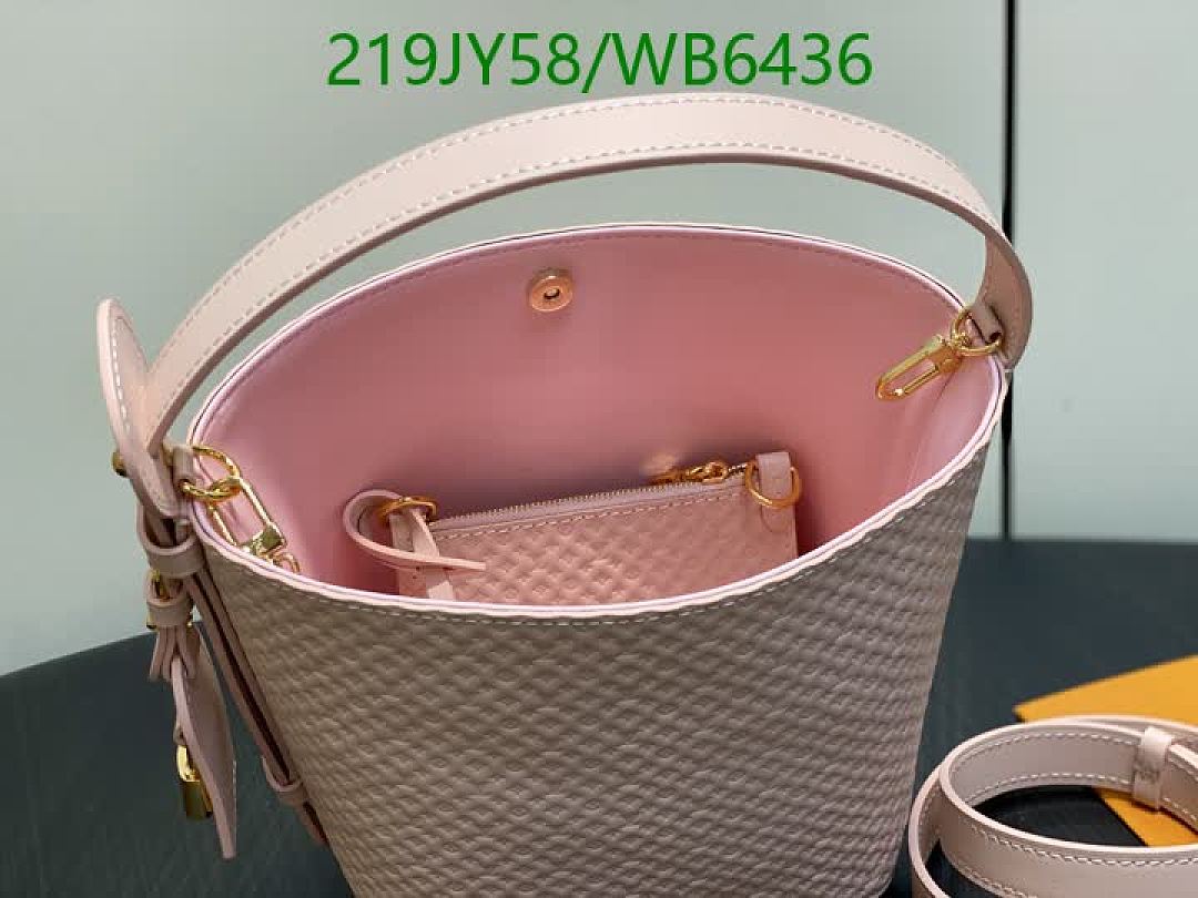 LV-Bag-Mirror Quality Code: WB6436 $: 219USD