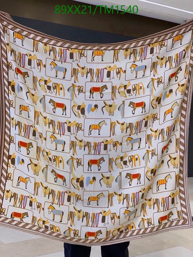 Hermes-Scarf Code: TM1540 $: 89USD