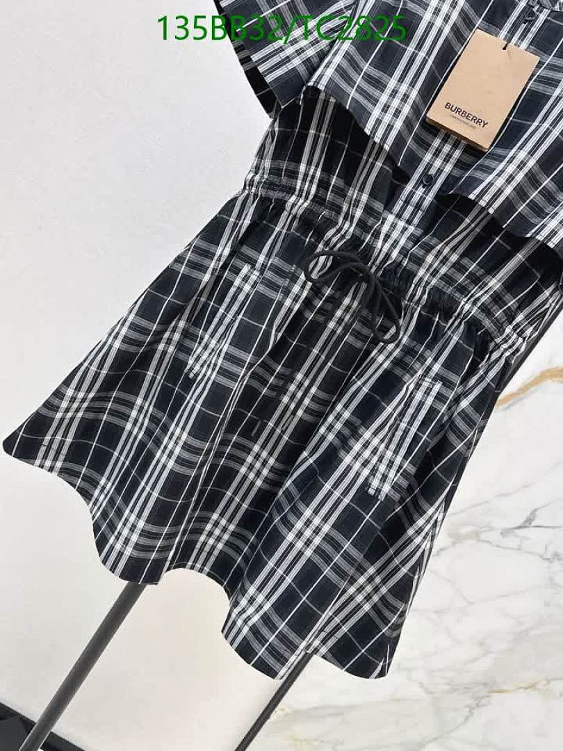 Burberry-Clothing Code: TC2825 $: 135USD