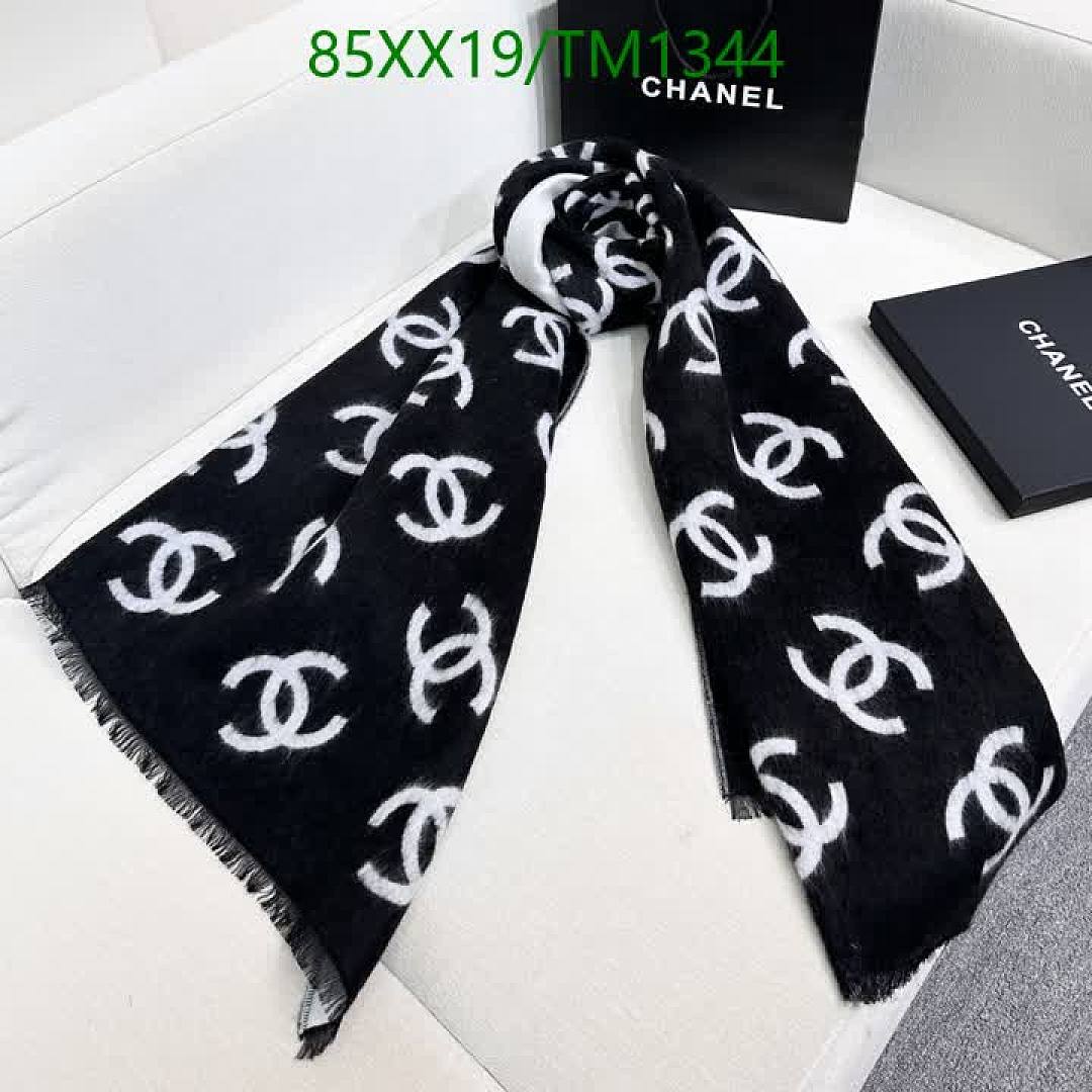 Chanel-Scarf Code: TM1344 $: 85USD