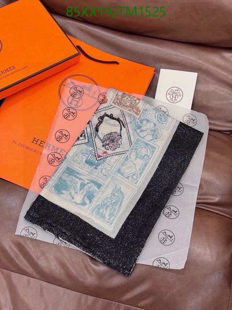 Hermes-Scarf Code: TM1525 $: 85USD