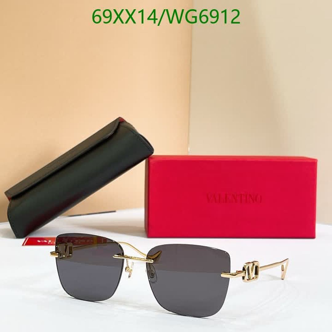 Valentino-Glasses Code: WG6912 $: 69USD