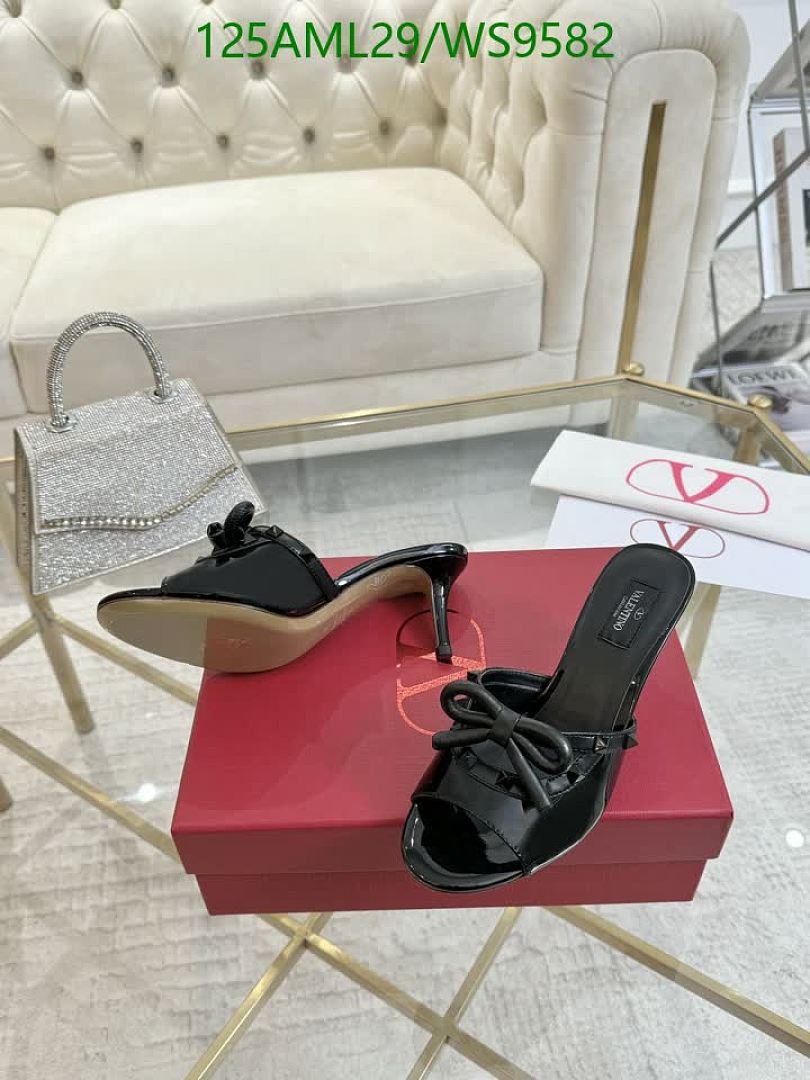 Valentino-Women Shoes Code: WS9582 $: 125USD