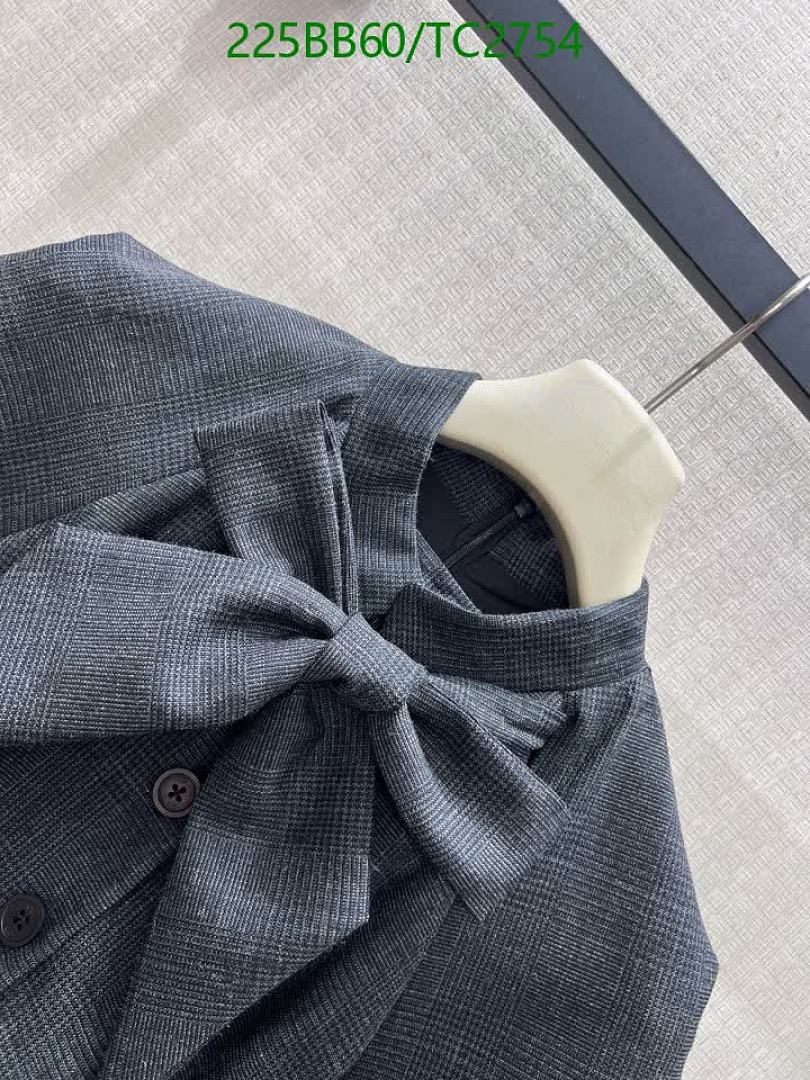 Dior-Clothing Code: TC2754 $: 225USD