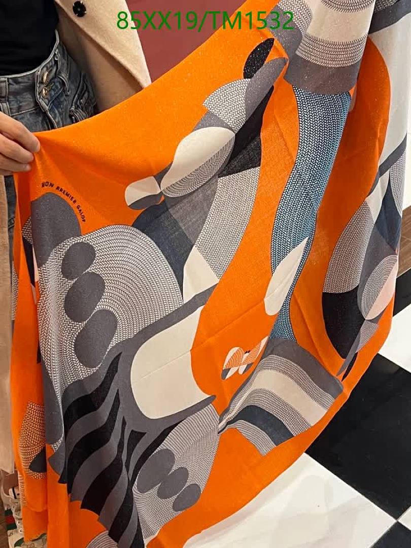 Hermes-Scarf Code: TM1532 $: 85USD
