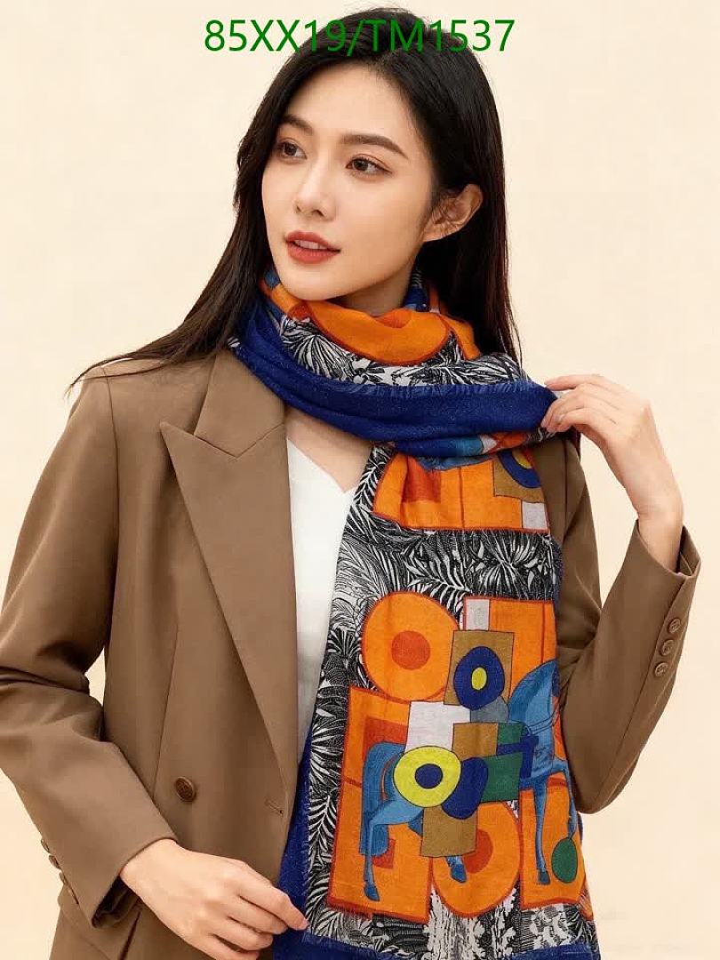 Hermes-Scarf Code: TM1537 $: 85USD