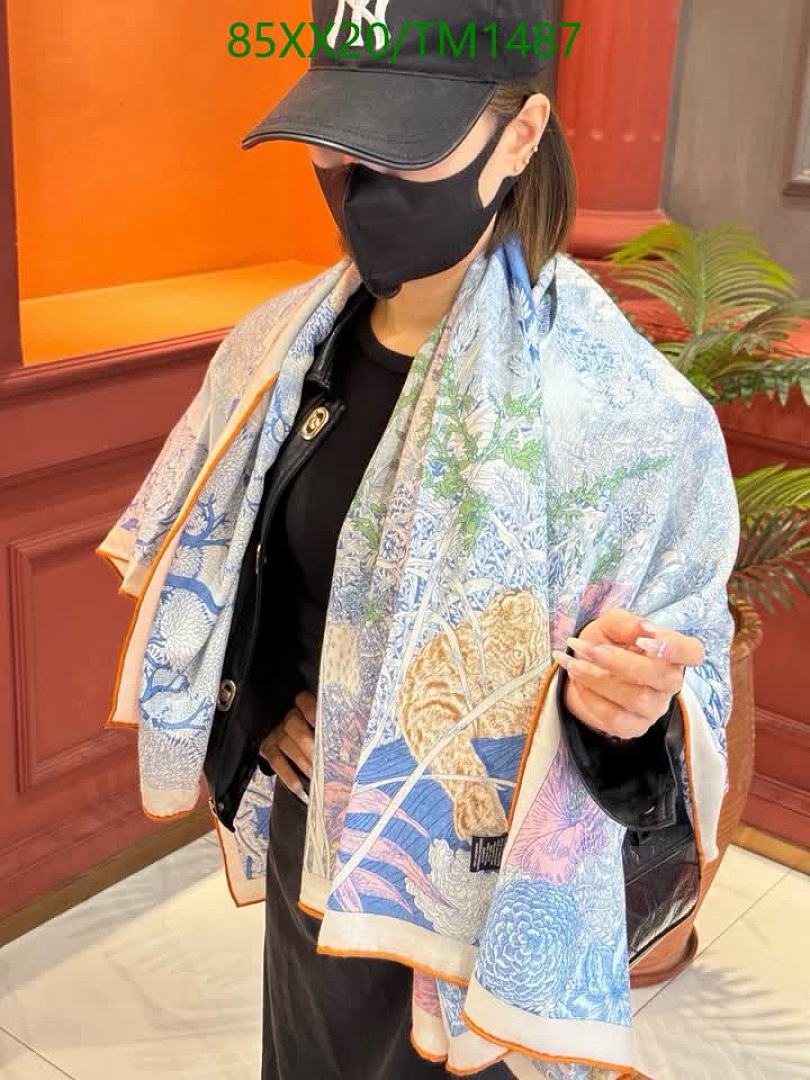 Hermes-Scarf Code: TM1487 $: 85USD