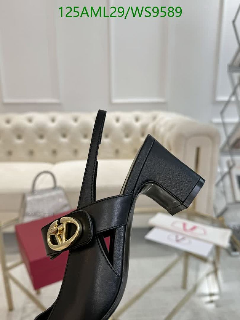Valentino-Women Shoes Code: WS9589 $: 125USD