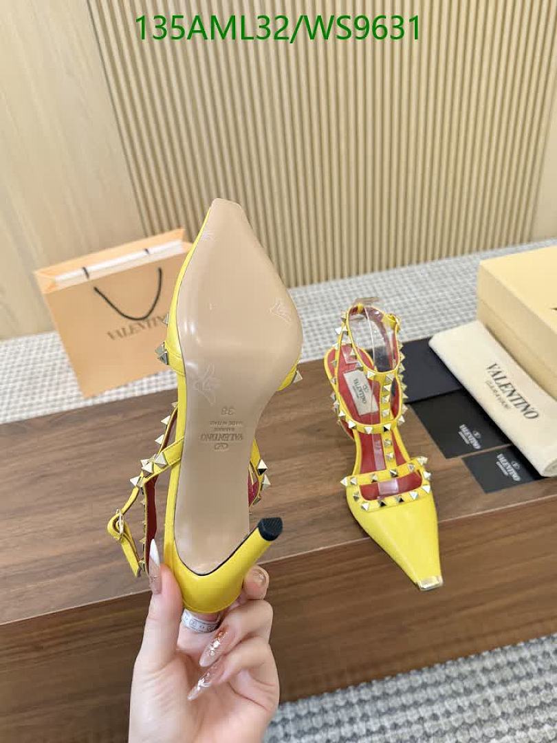 Valentino-Women Shoes Code: WS9631 $: 135USD