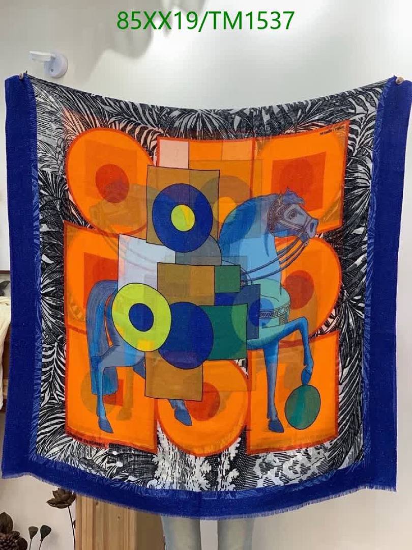 Hermes-Scarf Code: TM1537 $: 85USD
