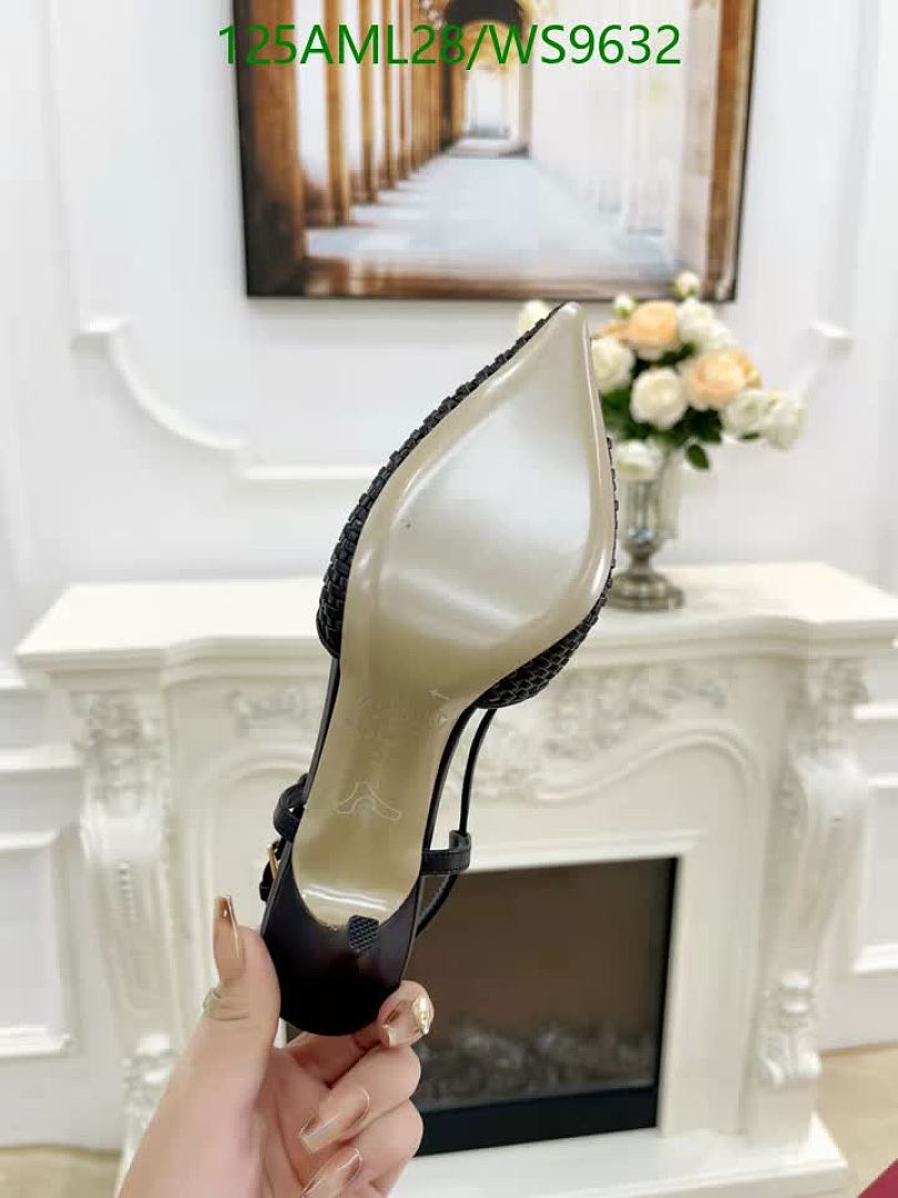 Valentino-Women Shoes Code: WS9632 $: 125USD