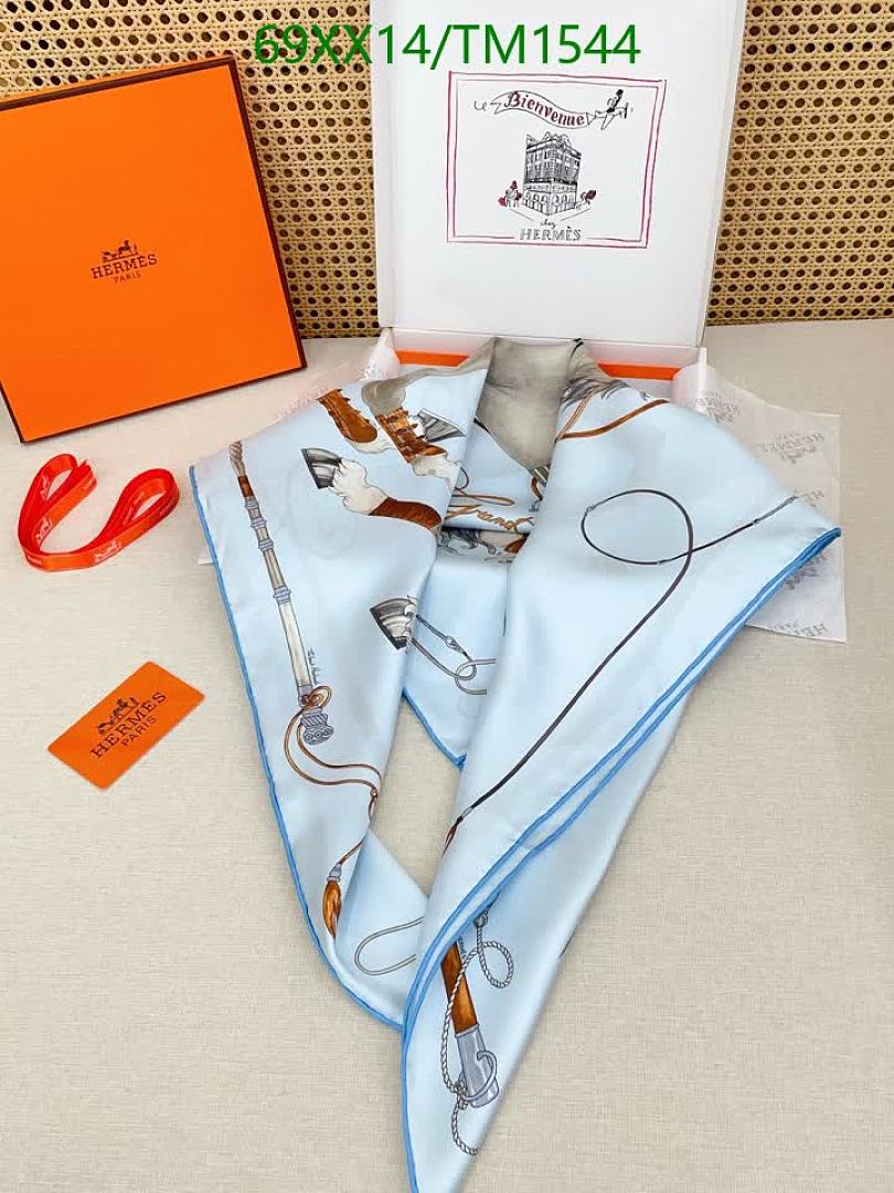 Hermes-Scarf Code: TM1544 $: 69USD