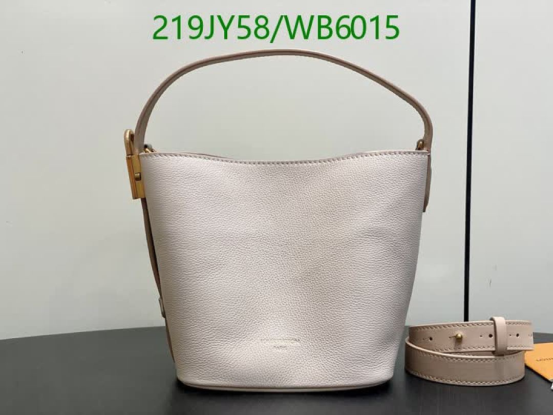 LV-Bag-Mirror Quality Code: WB6015 $: 219USD