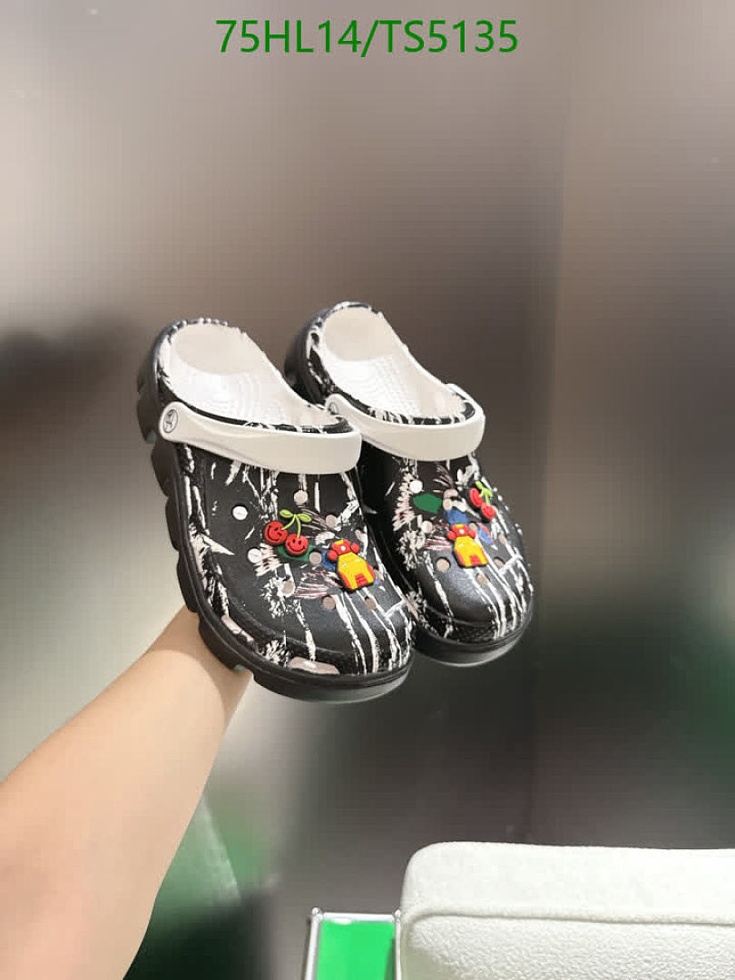 Balenciaga-Women Shoes Code: TS5135 $: 75USD