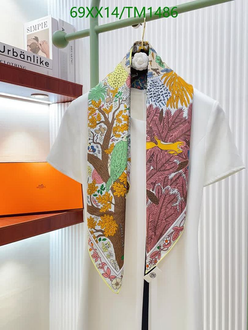 Hermes-Scarf Code: TM1486 $: 69USD