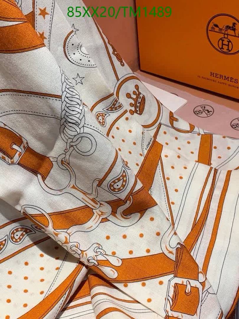 Hermes-Scarf Code: TM1489 $: 85USD