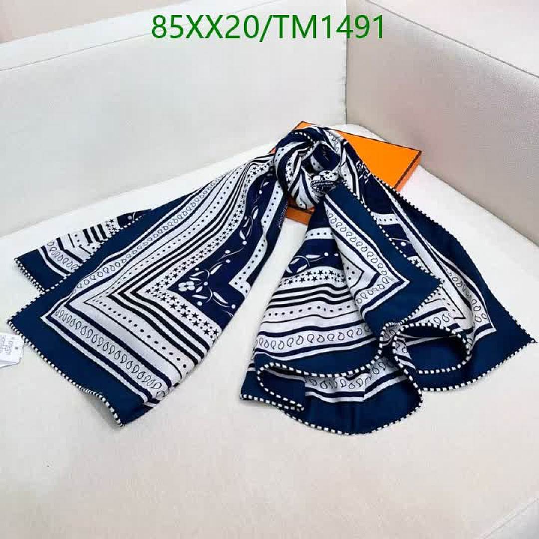 Hermes-Scarf Code: TM1491 $: 85USD
