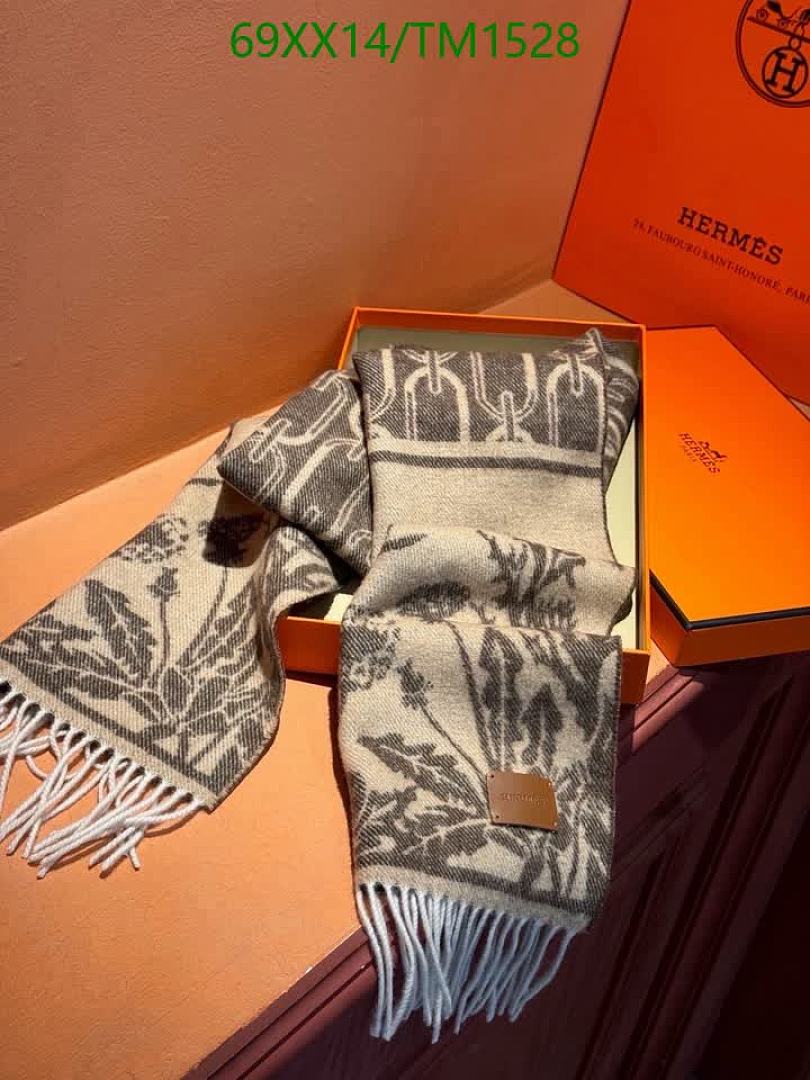 Hermes-Scarf Code: TM1528 $: 69USD