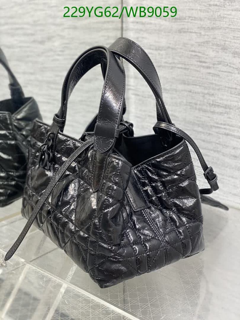 Dior-Bag-Mirror Quality Code: WB9059 $: 229USD