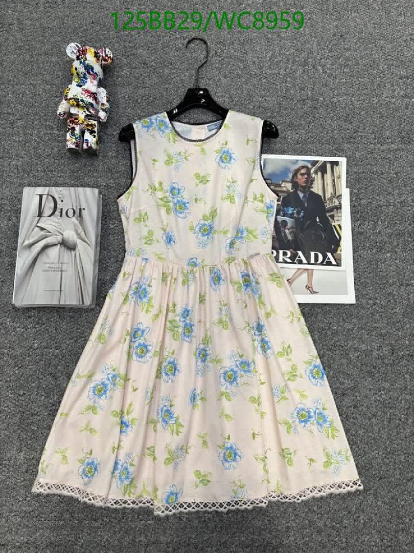 Prada-Clothing Code: WC8959 $: 125USD