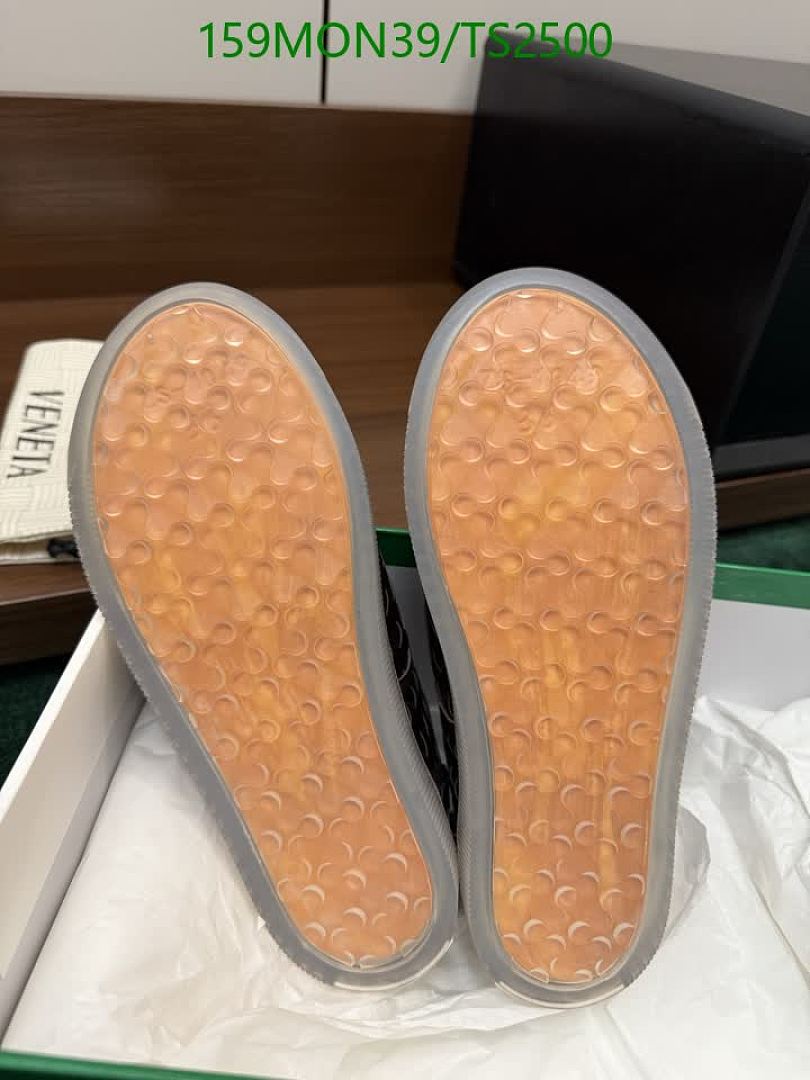 BV-Women Shoes Code: TS2500 $: 159USD
