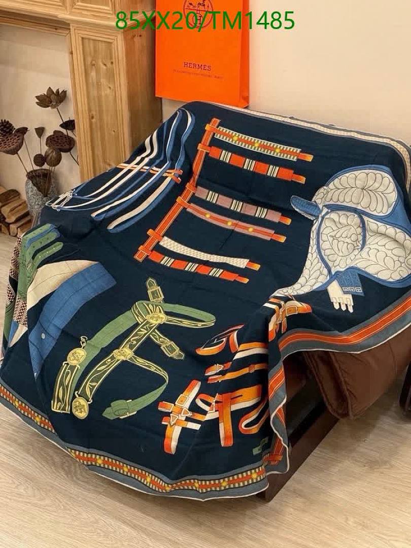 Hermes-Scarf Code: TM1485 $: 85USD