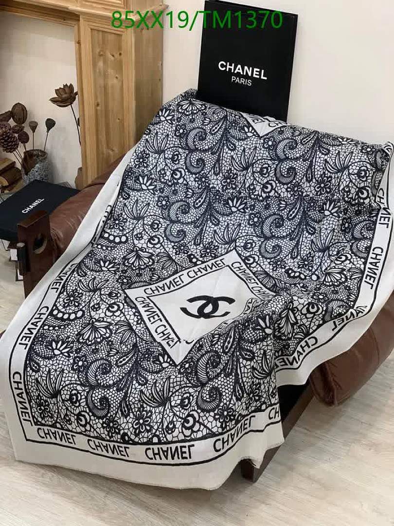 Chanel-Scarf Code: TM1370 $: 85USD