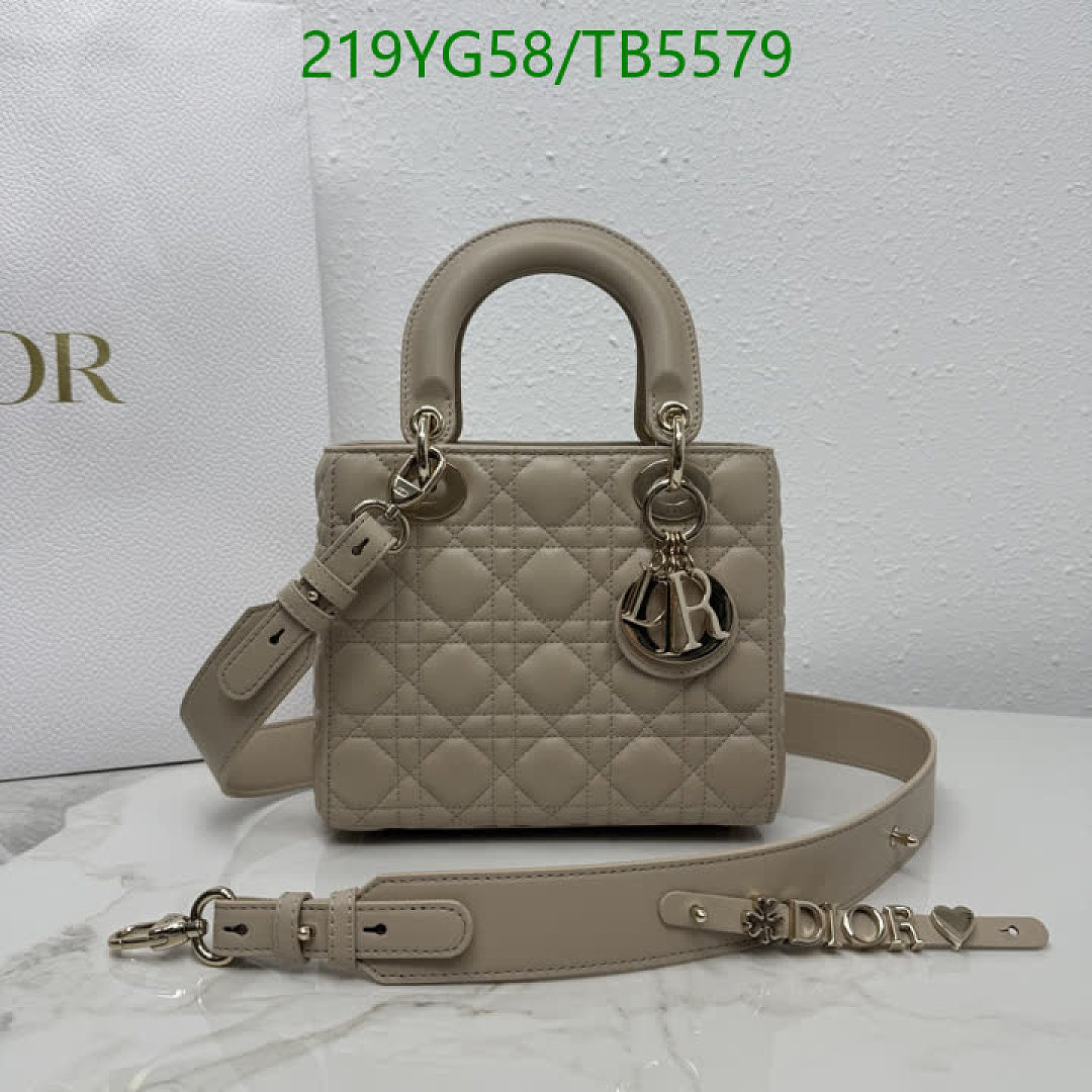 Dior-Bag-Mirror Quality Code: TB5579 $: 219USD
