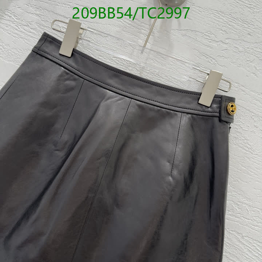 Gucci-Clothing Code: TC2997 $: 209USD