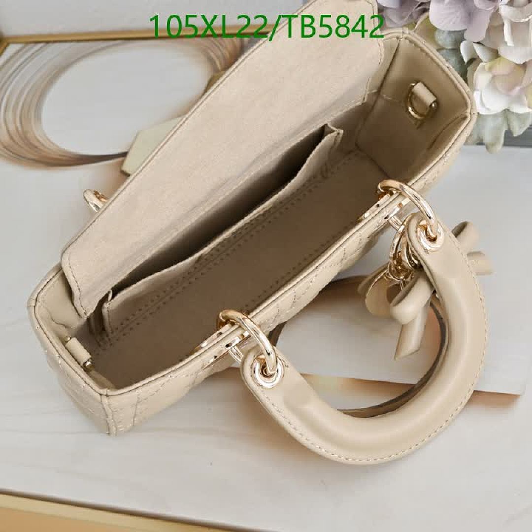 Dior-Bag-4A Quality Code: TB5842 $: 105USD