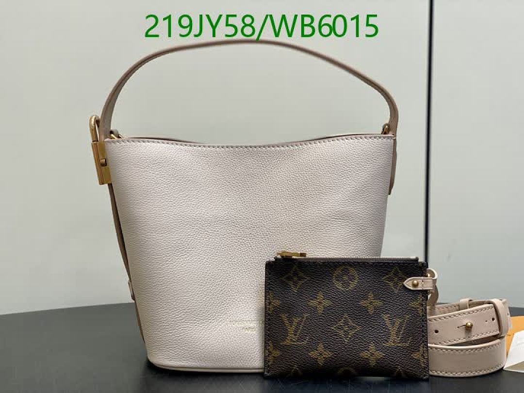 LV-Bag-Mirror Quality Code: WB6015 $: 219USD
