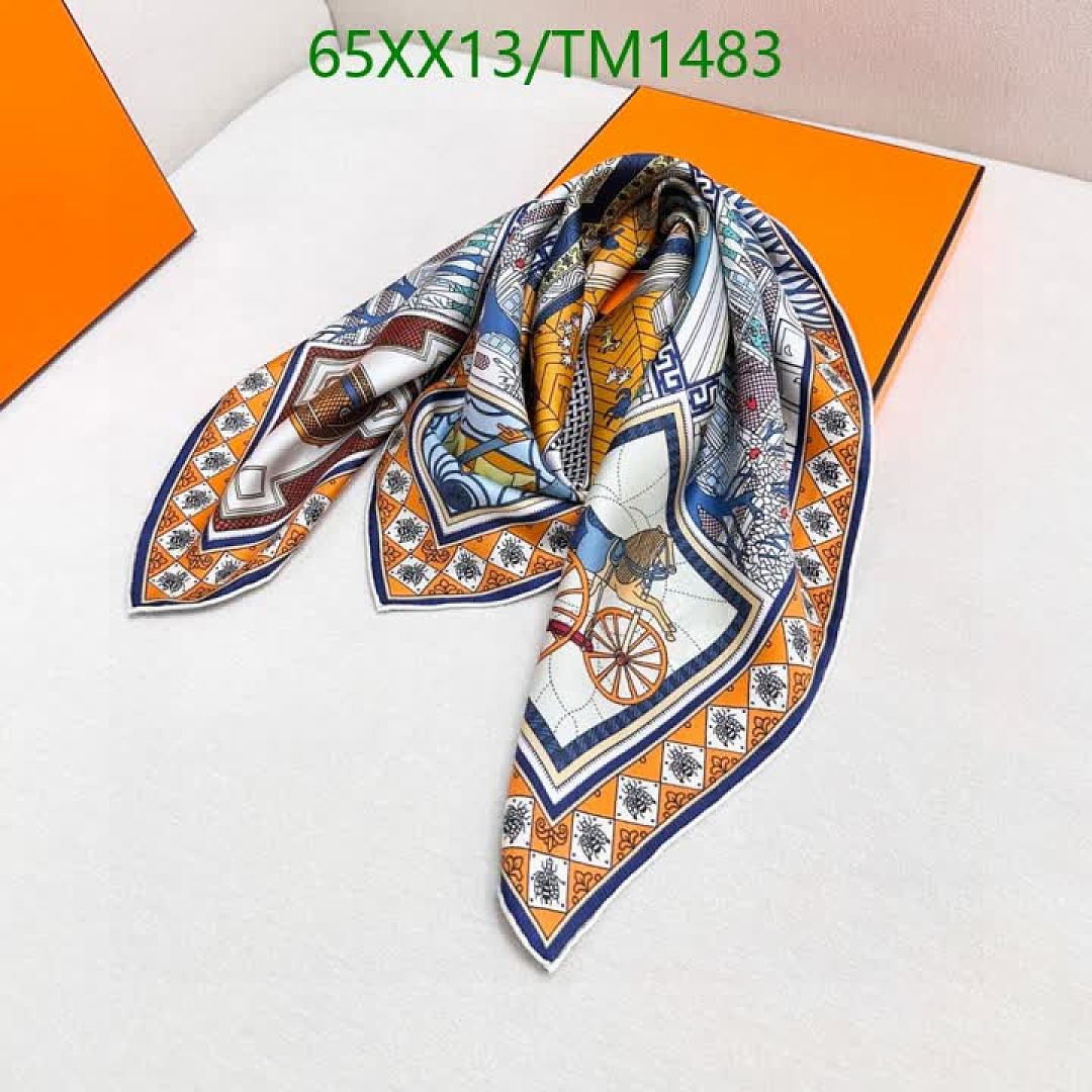 Hermes-Scarf Code: TM1483 $: 65USD