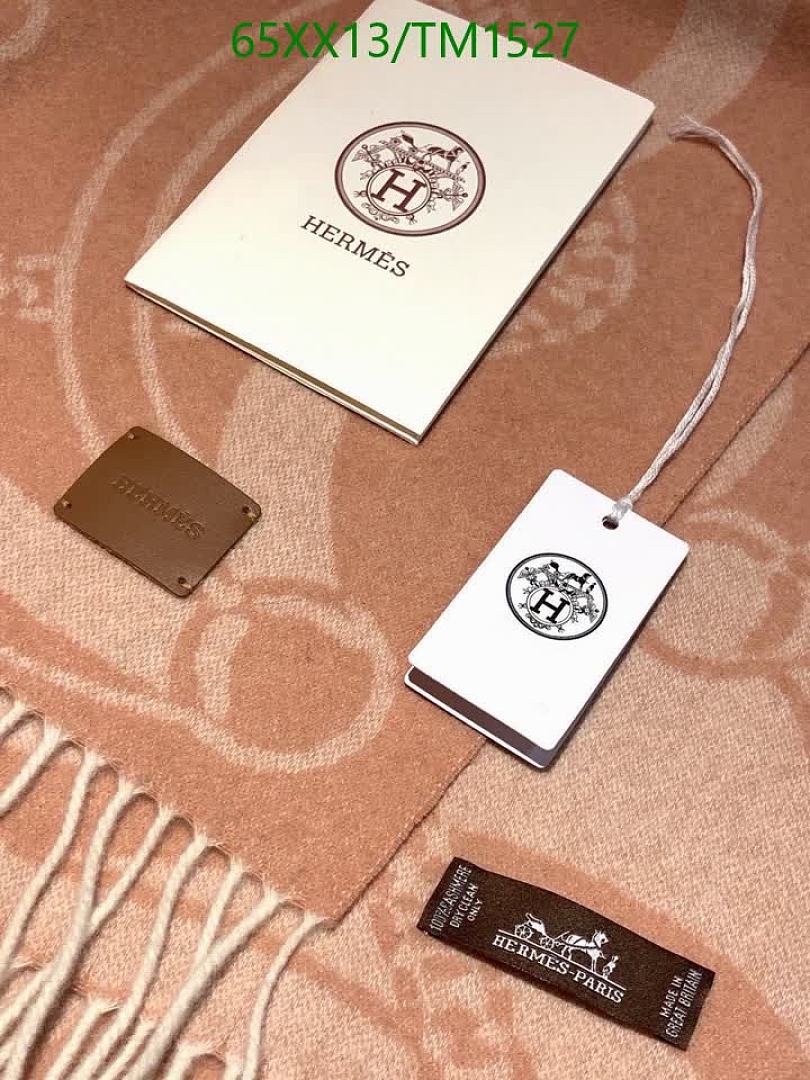 Hermes-Scarf Code: TM1527 $: 65USD