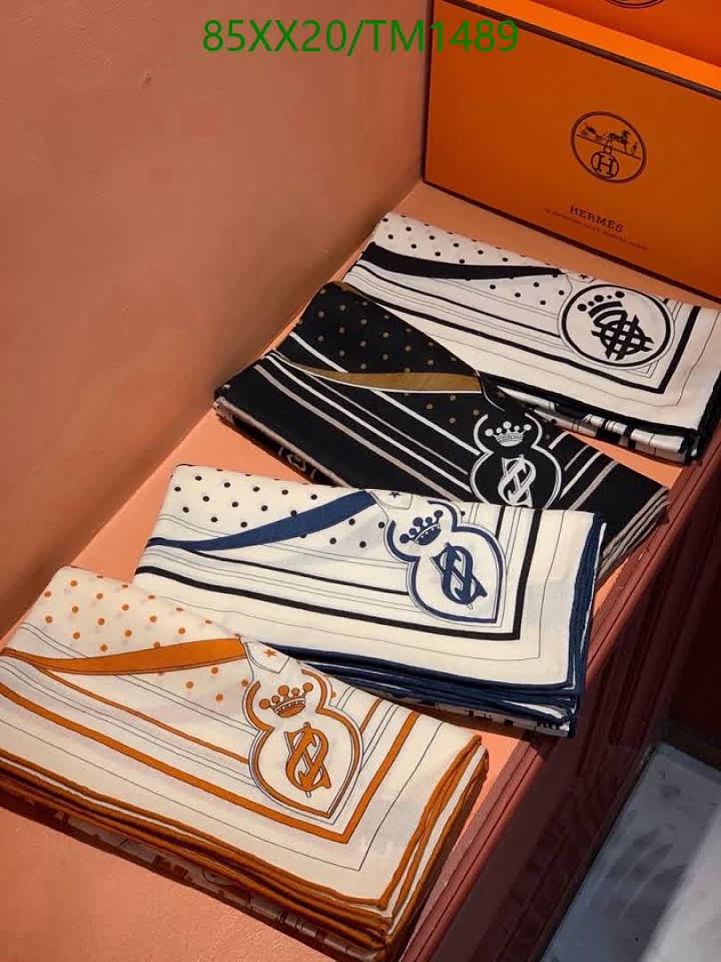 Hermes-Scarf Code: TM1489 $: 85USD