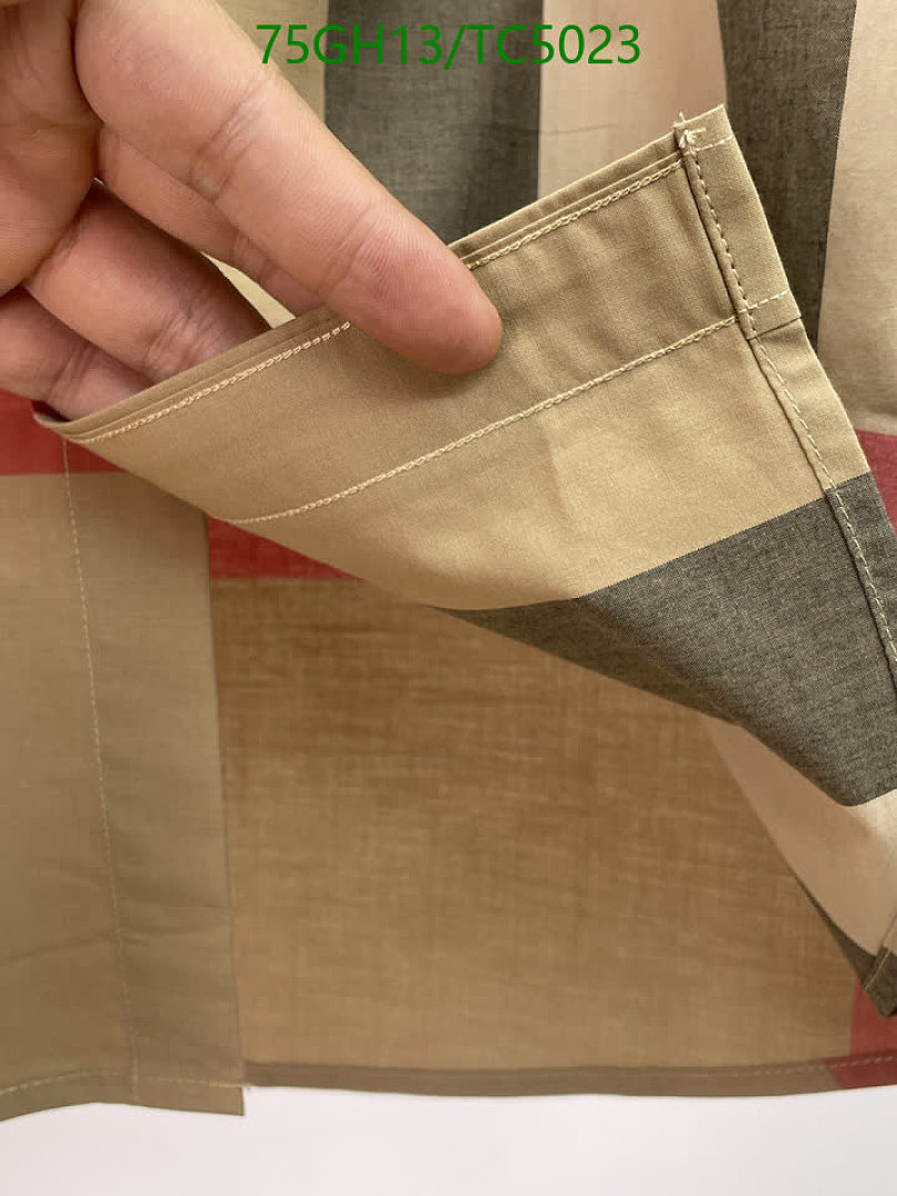 Burberry-Clothing Code: TC5023 $: 75USD