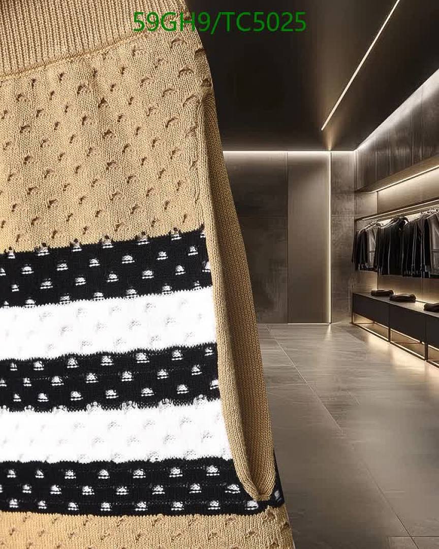 Burberry-Clothing Code: TC5025 $: 59USD