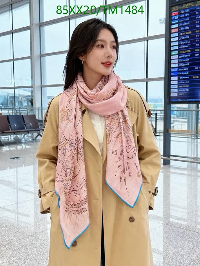Hermes-Scarf Code: TM1484 $: 85USD
