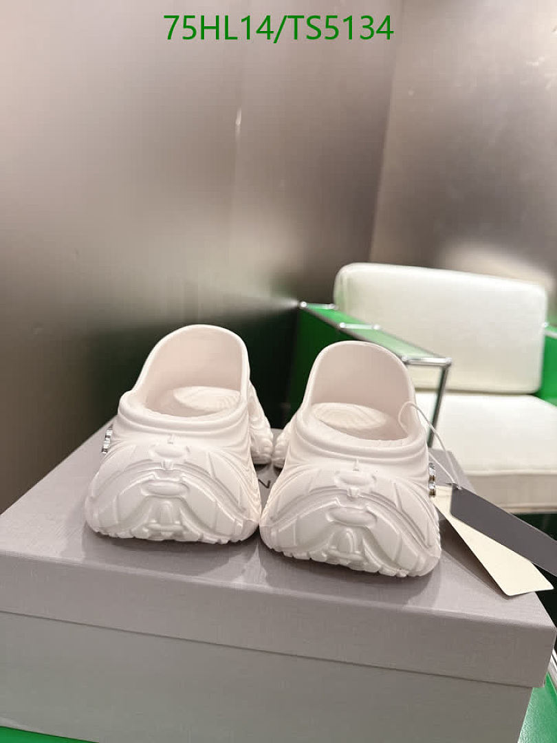 Balenciaga-Women Shoes Code: TS5134 $: 75USD