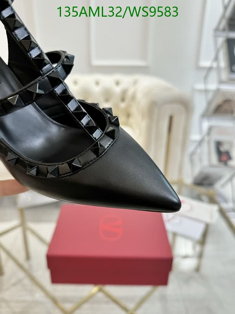 Valentino-Women Shoes Code: WS9583 $: 135USD
