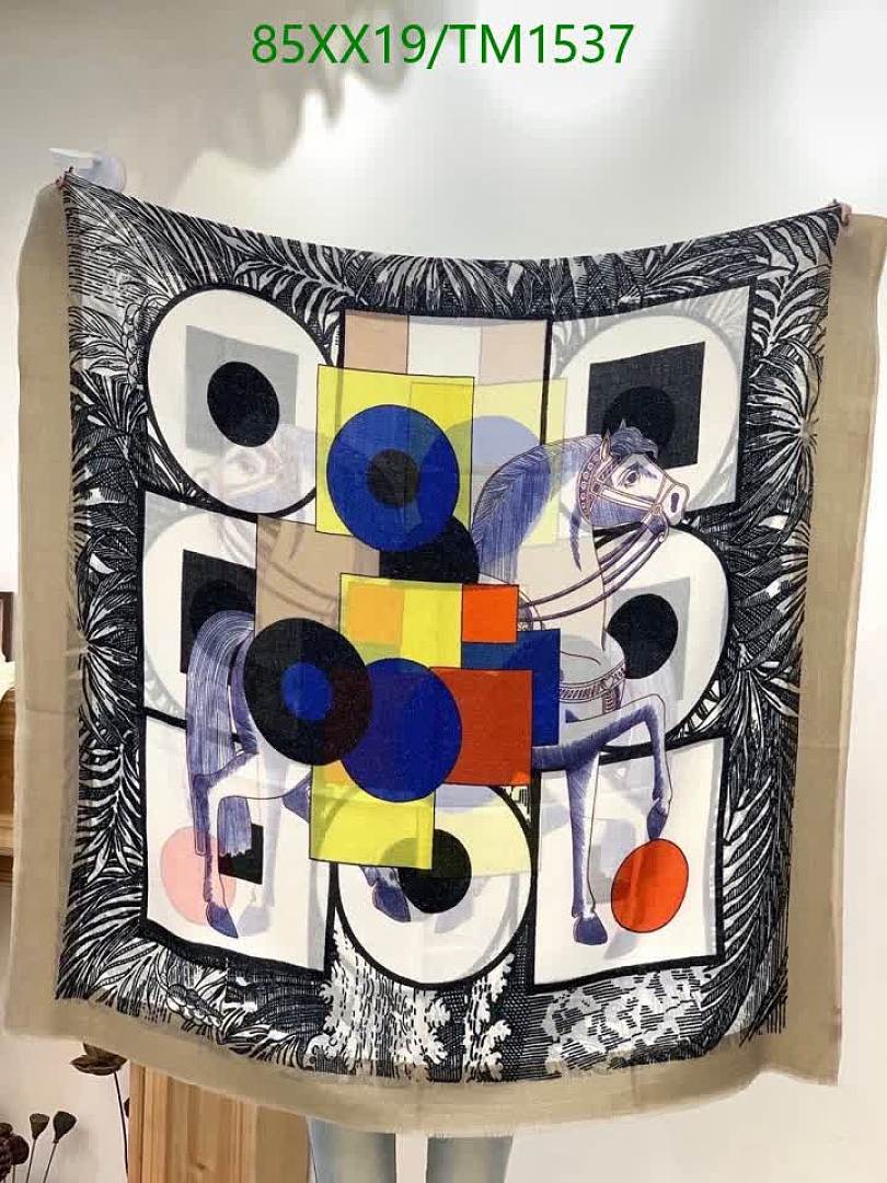 Hermes-Scarf Code: TM1537 $: 85USD