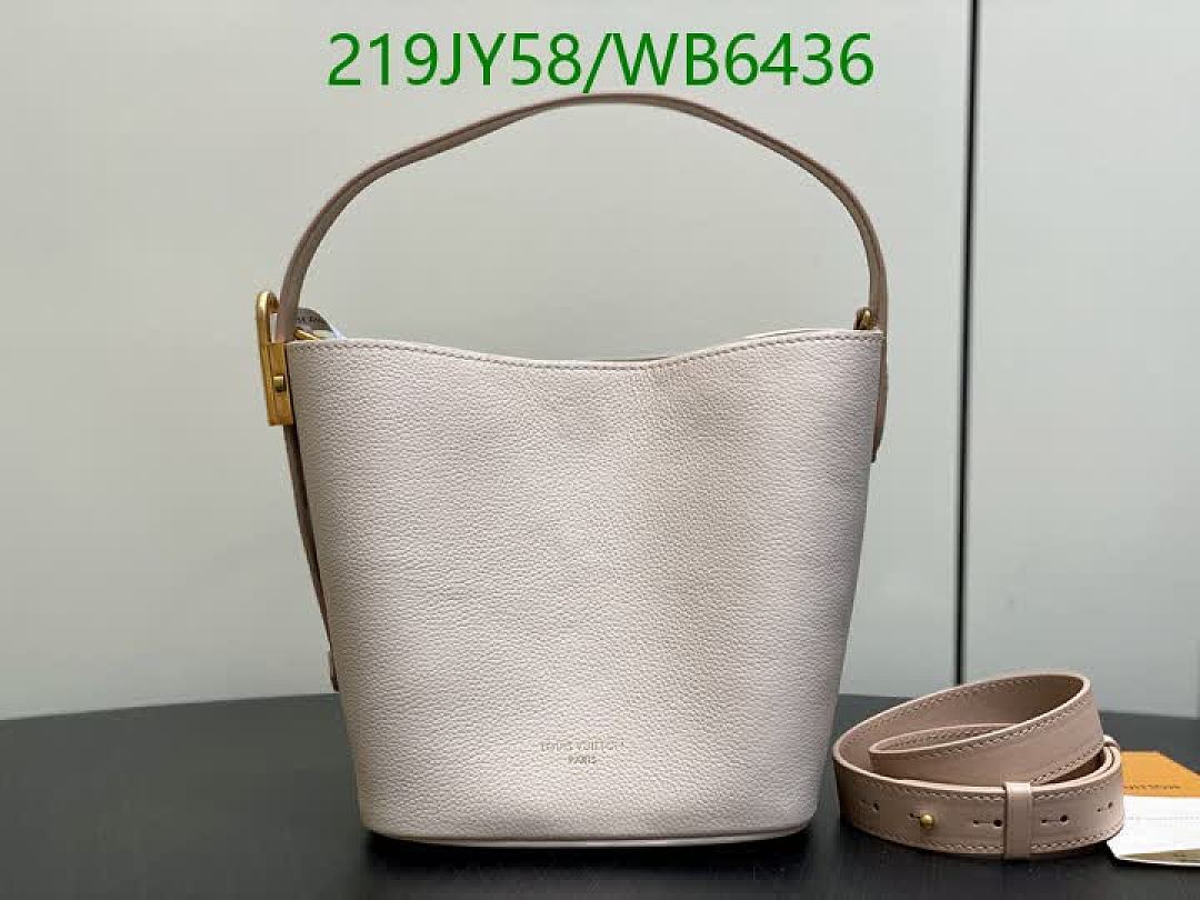 LV-Bag-Mirror Quality Code: WB6436 $: 219USD