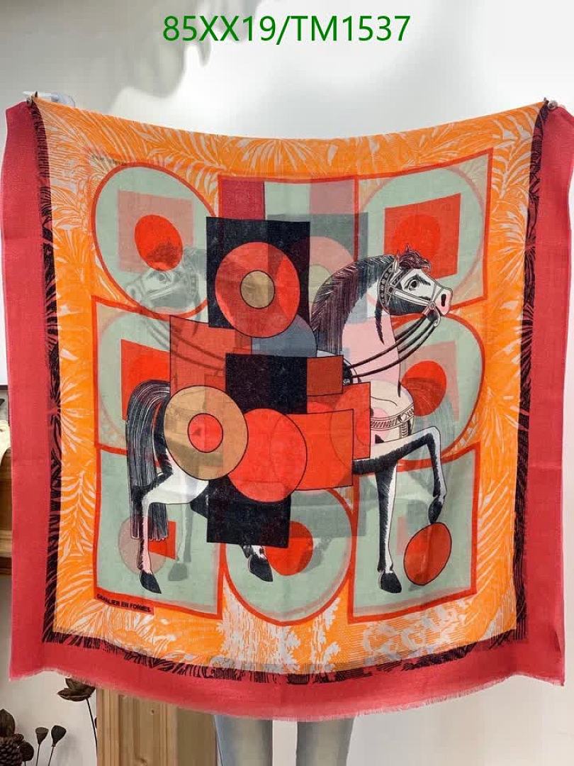 Hermes-Scarf Code: TM1537 $: 85USD